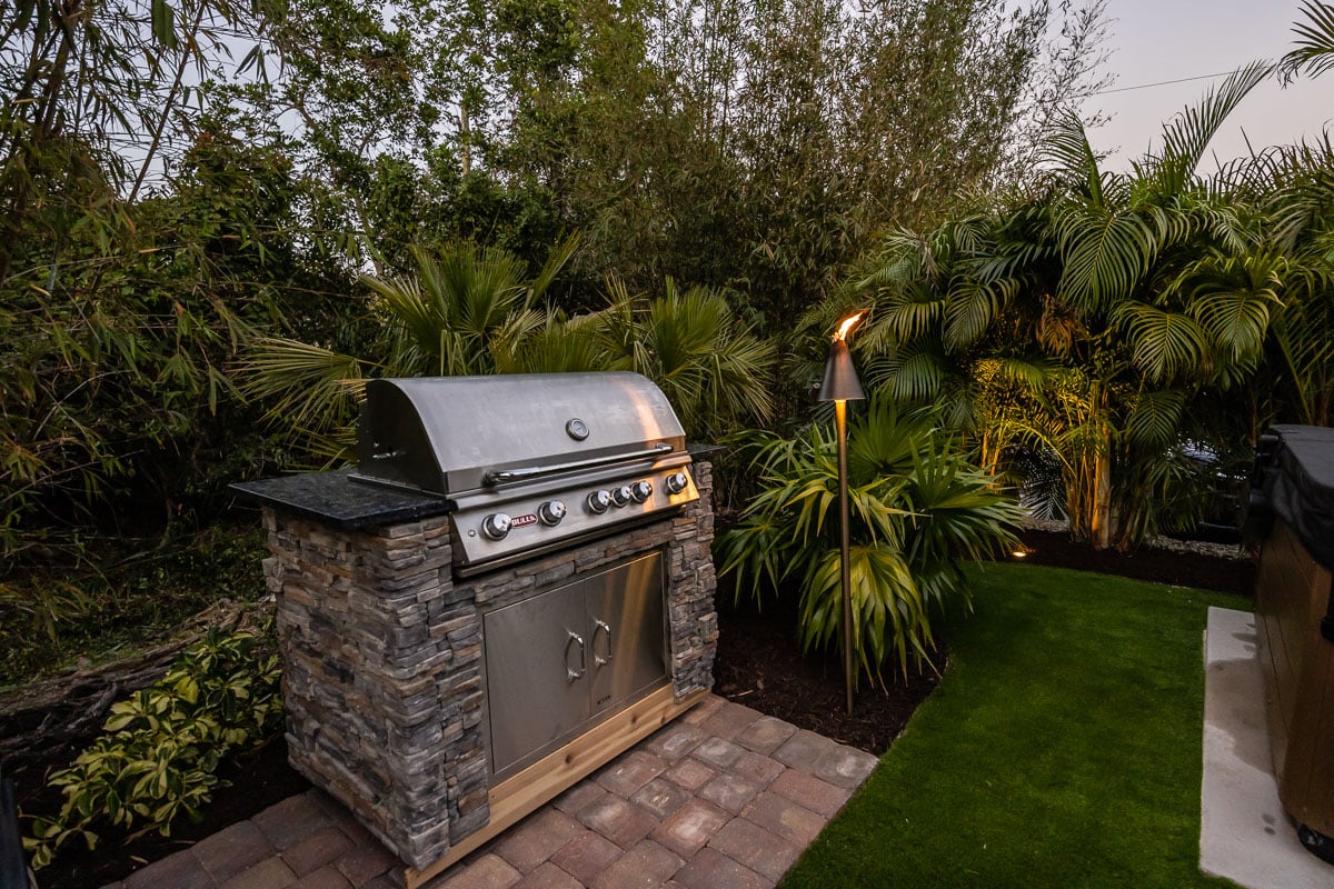 Outdoor Kitchens Sarasota, FL Area Tropical Gardens Landscape